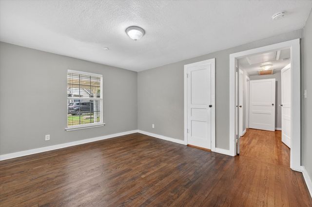 509 W Erwin Avenue, Mckinney, TX 75069