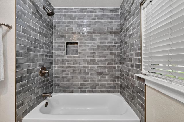 509 W Erwin Avenue, Mckinney, TX 75069