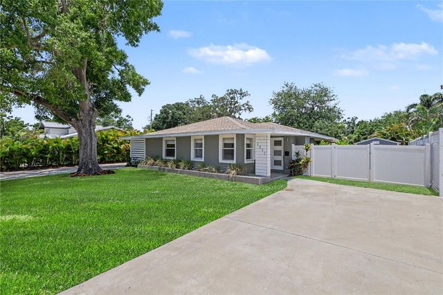 3511 W AZEELE STREET, Tampa, FL 33609