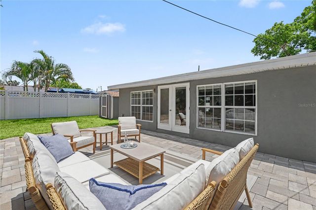 3511 W AZEELE STREET, Tampa, FL 33609
