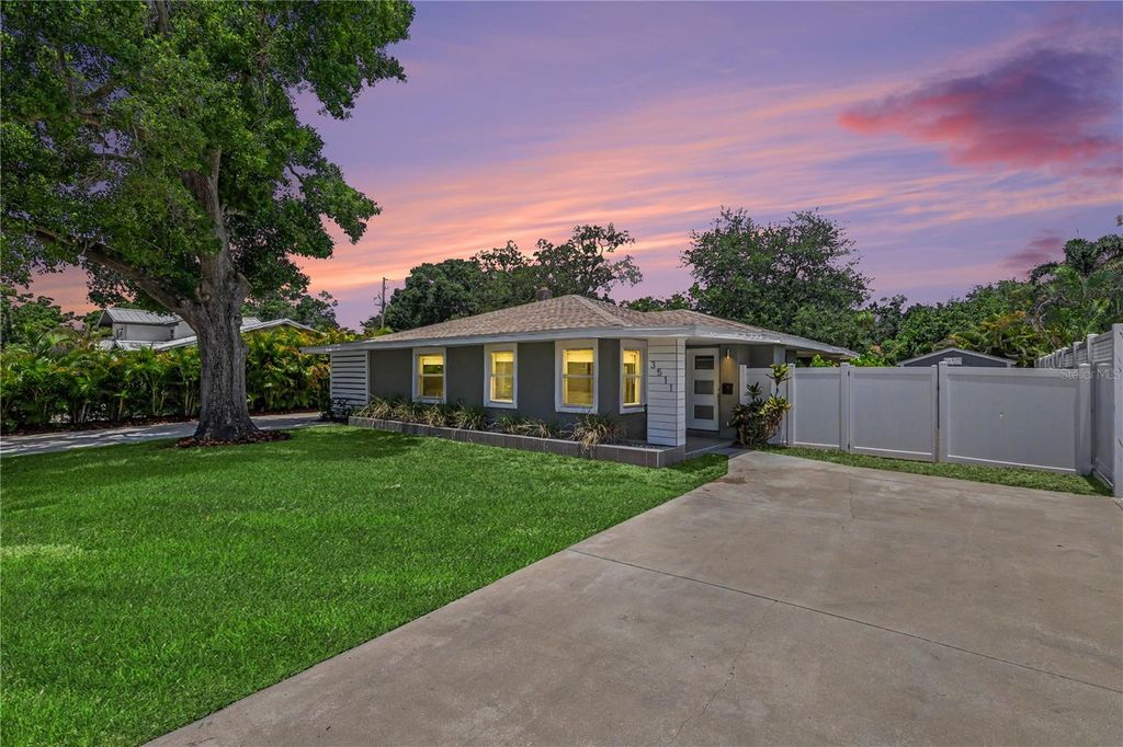 3511 W AZEELE STREET, Tampa, FL 33609