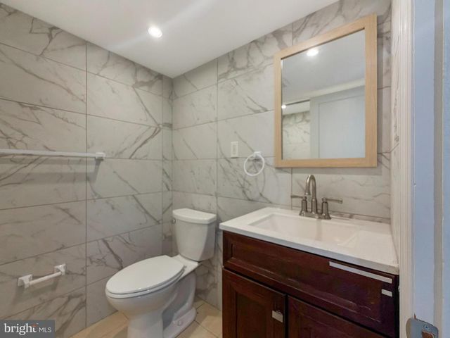 534 W HUNTINGDON ST, Philadelphia, PA 19133