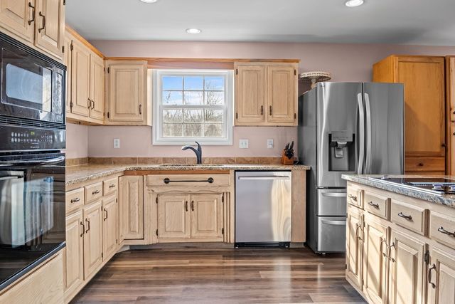 278C Murrell Rd, Dickson, TN 37055