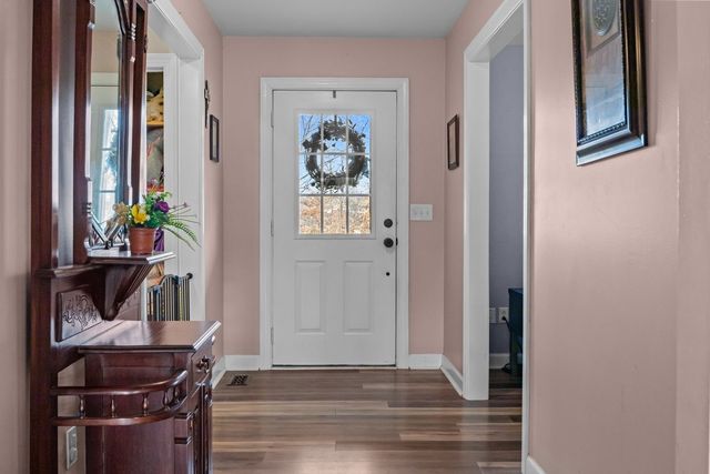 278C Murrell Rd, Dickson, TN 37055