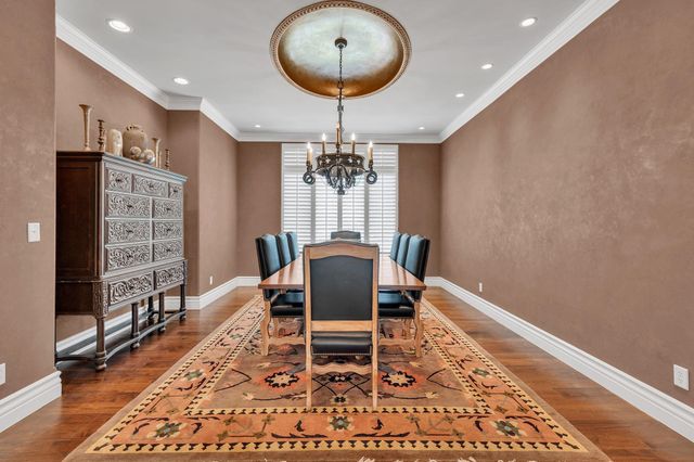 2324 N Rosemont Ct, Wichita, KS 67228