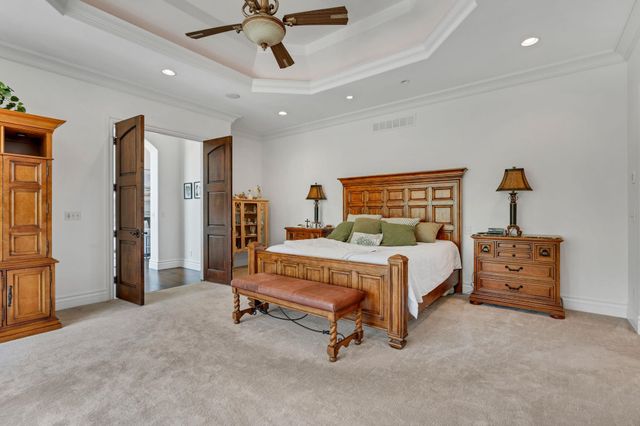 2324 N Rosemont Ct, Wichita, KS 67228