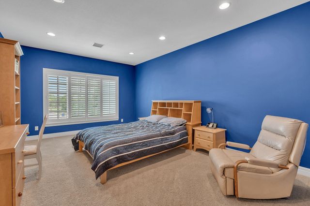 2324 N Rosemont Ct, Wichita, KS 67228