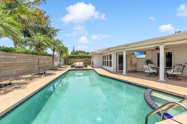 4220 NE 26TH Avenue, Lighthouse Point, FL 33064