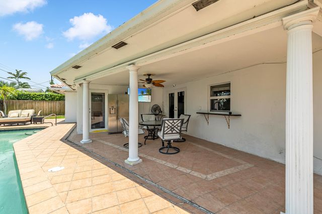 4220 NE 26TH Avenue, Lighthouse Point, FL 33064