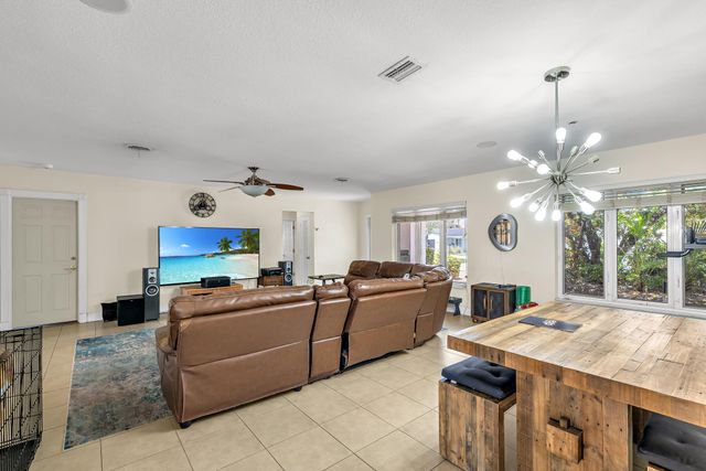 4220 NE 26TH Avenue, Lighthouse Point, FL 33064