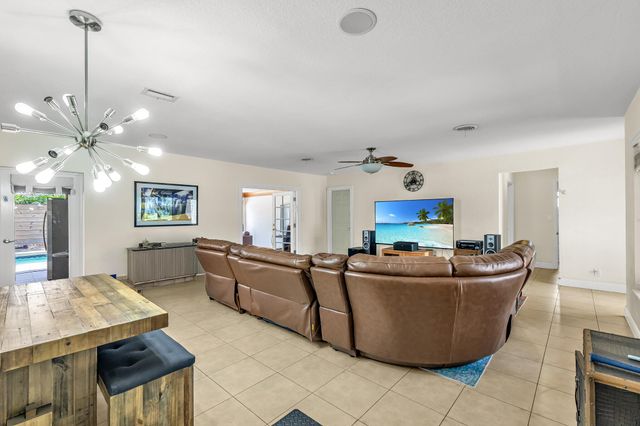 4220 NE 26TH Avenue, Lighthouse Point, FL 33064
