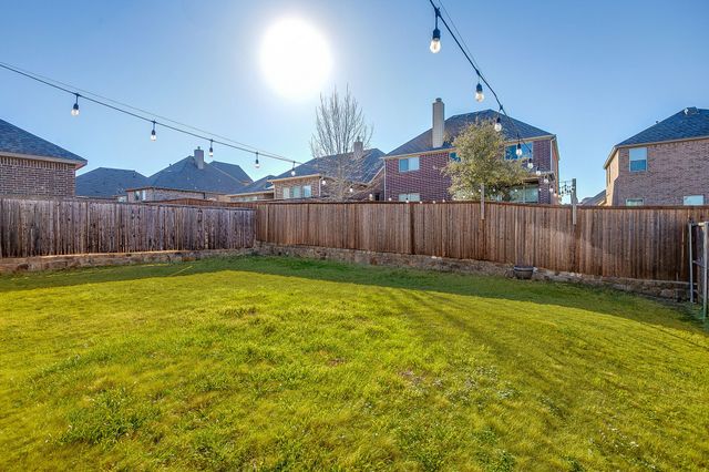 11317 Denet Creek Lane, Fort Worth, TX 76108