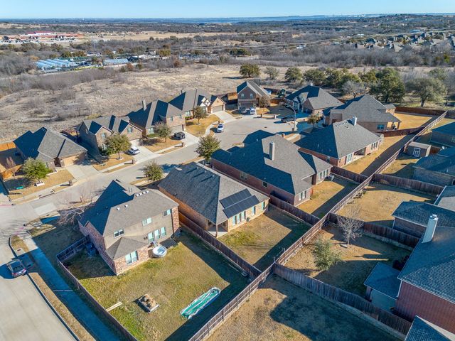 11317 Denet Creek Lane, Fort Worth, TX 76108