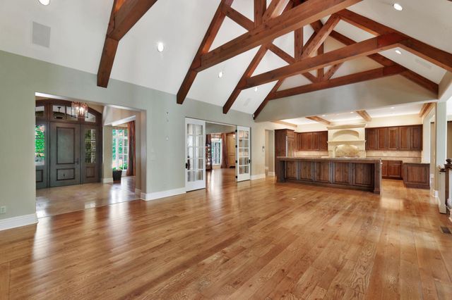 320 E Flint Hills National Ct, Andover, KS 67002