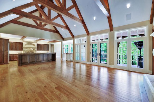 320 E Flint Hills National Ct, Andover, KS 67002