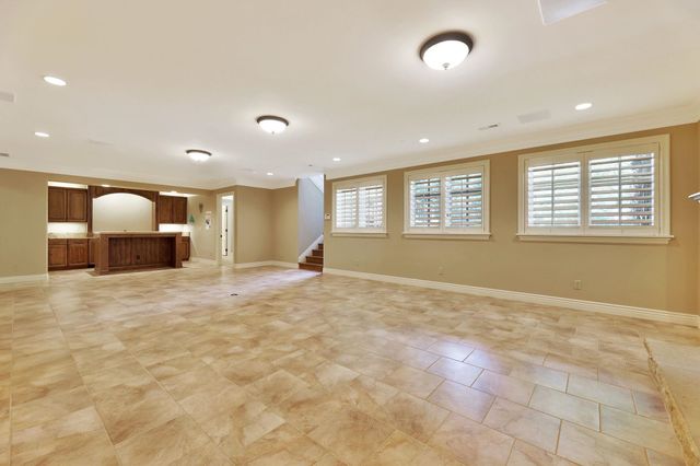 320 E Flint Hills National Ct, Andover, KS 67002