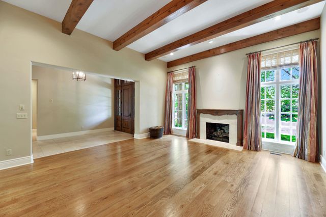 320 E Flint Hills National Ct, Andover, KS 67002