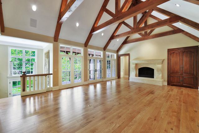 320 E Flint Hills National Ct, Andover, KS 67002