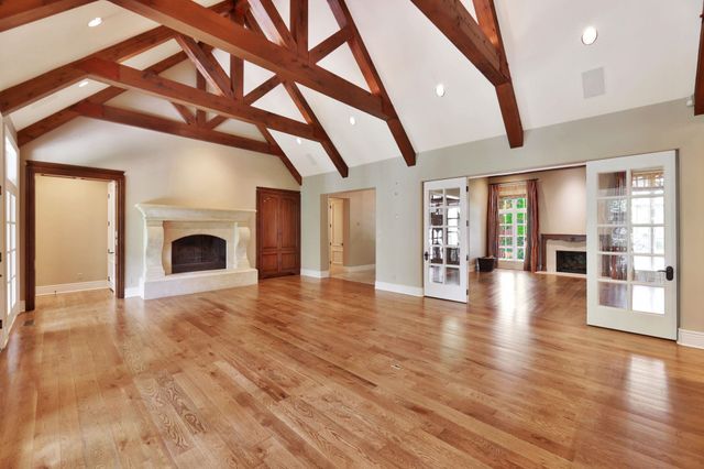 320 E Flint Hills National Ct, Andover, KS 67002