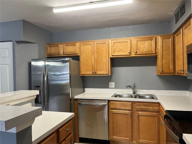 315 LAKEPOINTE DRIVE 102, Altamonte Springs, FL 32701