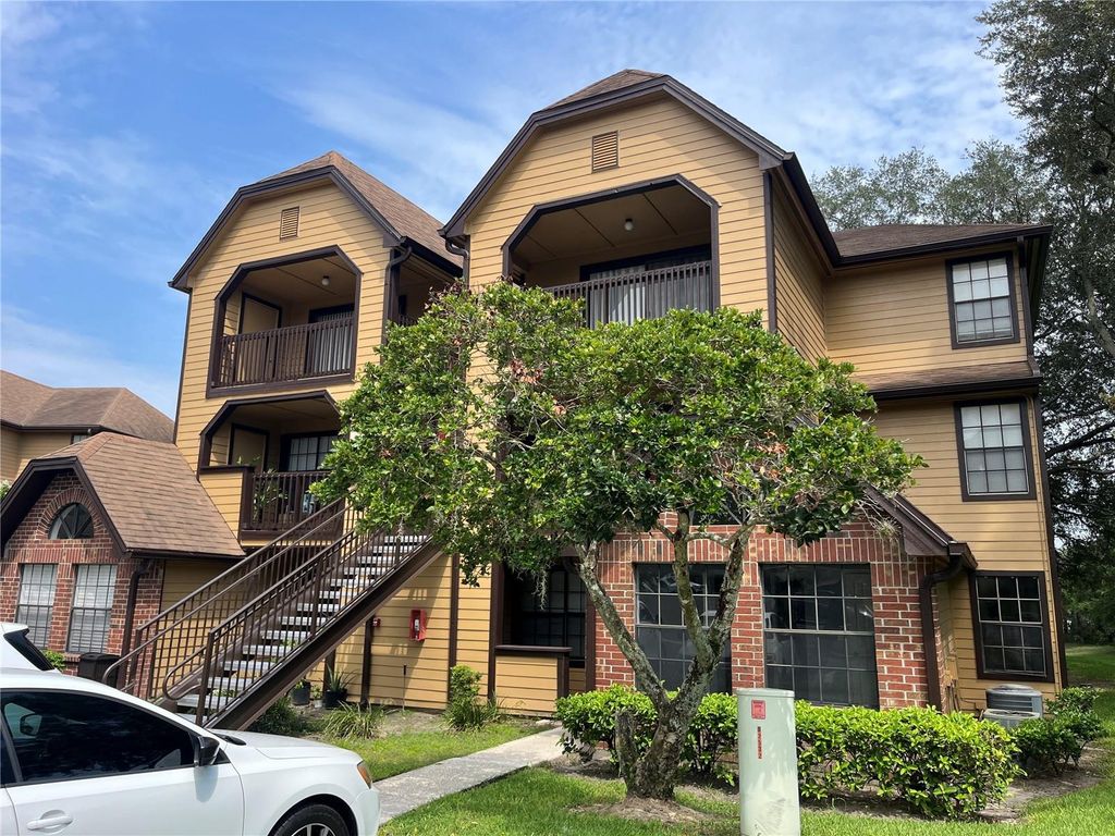 315 LAKEPOINTE DRIVE 102, Altamonte Springs, FL 32701