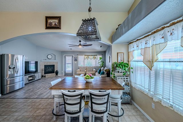 3612 Oasis Springs Road NE, Rio Rancho, NM 87144