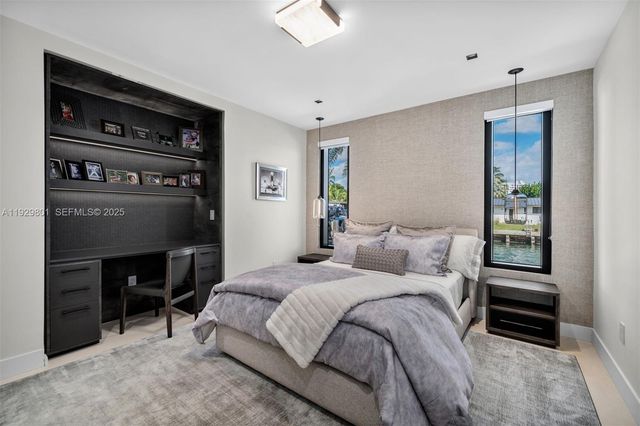 1995 NE 118th Rd, North Miami, FL 33181