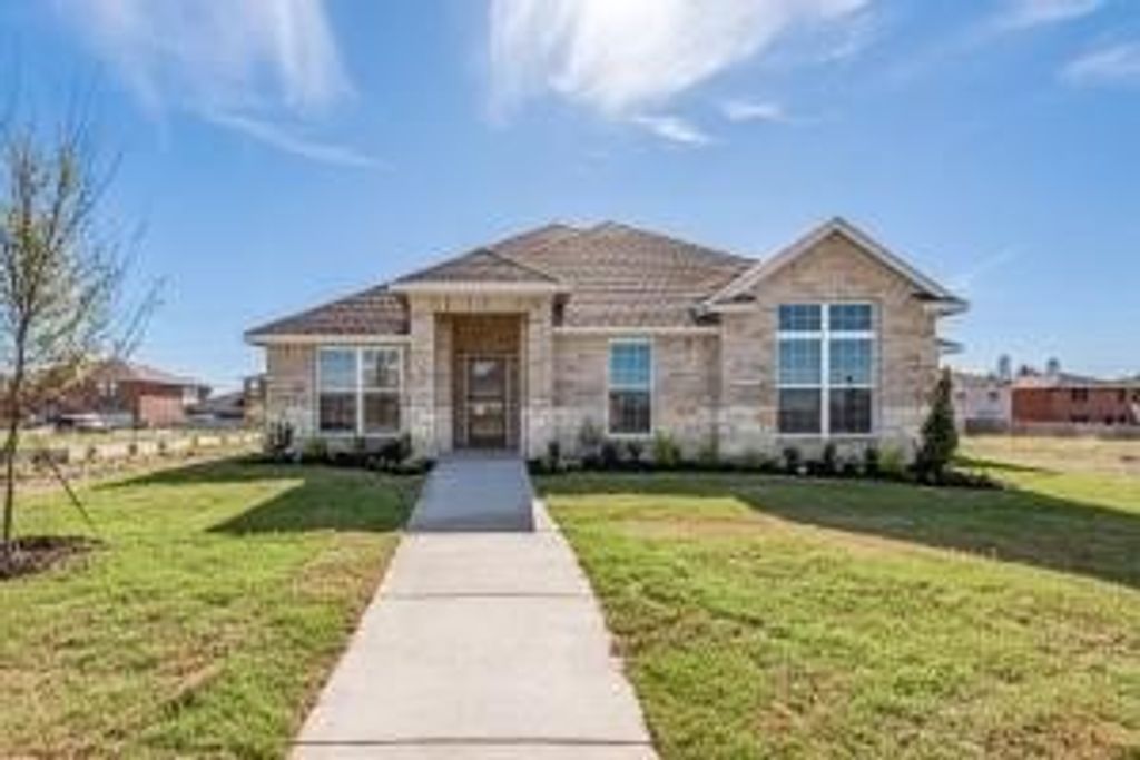 1524 North Carolina Avenue, Lancaster, TX 75134