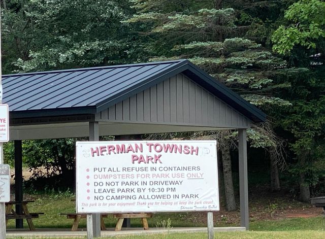 2291 W 22nd Street, Fremont, MI 49412