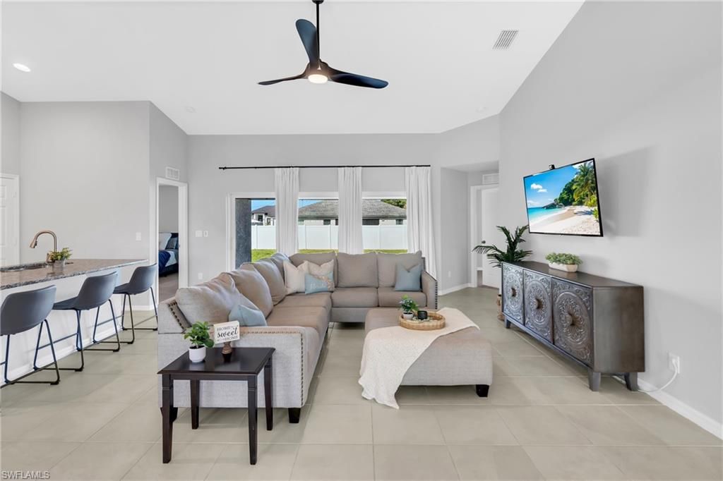 618 NE 2nd PL, CAPE CORAL, FL 33909 — photo 5