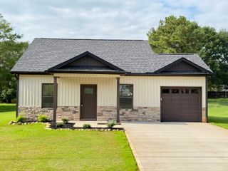 251 Woodgate Road, Cowpens, SC 29330