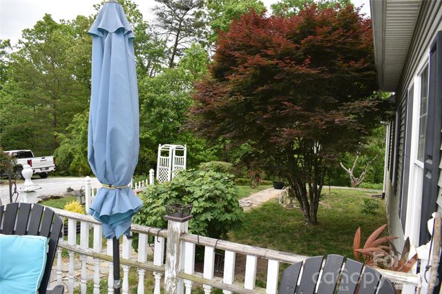 25 Triton Way, Old Fort, NC 28762
