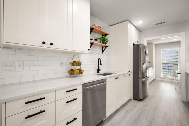 6400 Blarwood DR, Austin, TX 78745