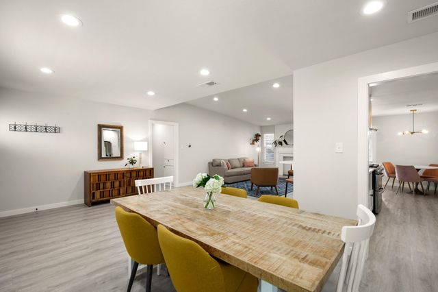 6400 Blarwood DR, Austin, TX 78745