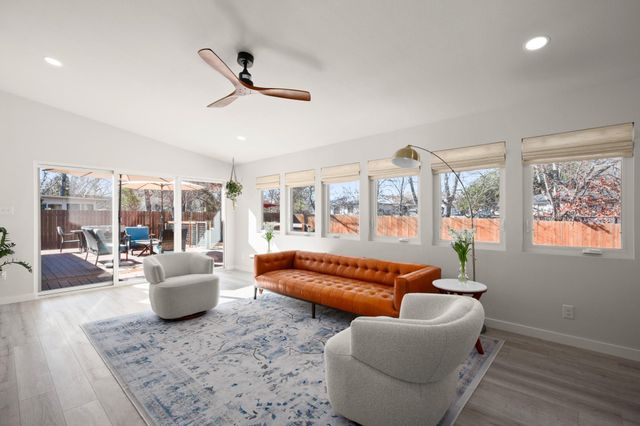 6400 Blarwood DR, Austin, TX 78745