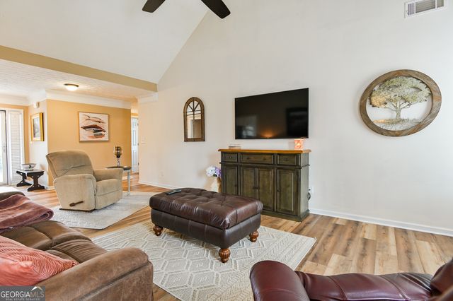 105 Edinburgh Lane, Covington, GA 30016