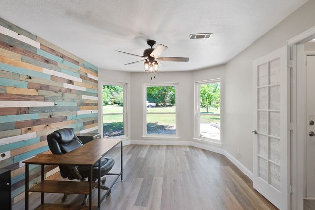 147 River Road, Decatur, TX 76234