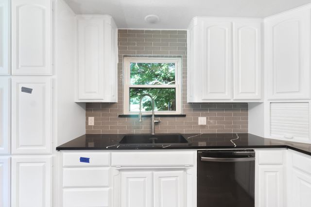 147 River Road, Decatur, TX 76234