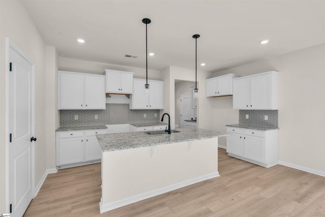 151 Hunter Ridge Drive, Boiling Springs, SC 29316