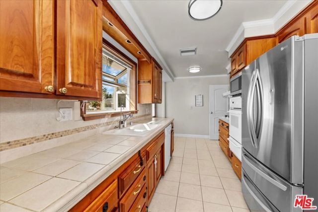 23032 Mobile Street, West Hills (los Angeles), CA 91307