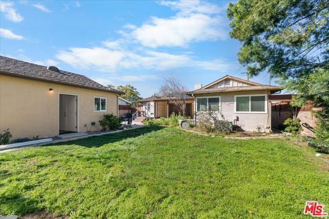 23032 Mobile Street, West Hills (los Angeles), CA 91307