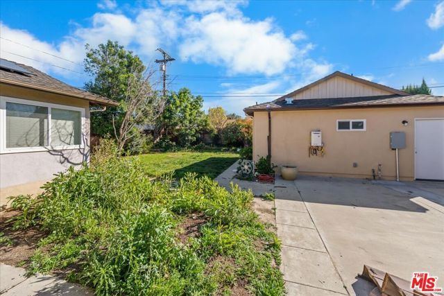 23032 Mobile Street, West Hills (los Angeles), CA 91307