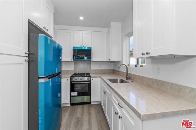 23032 Mobile Street, West Hills (los Angeles), CA 91307