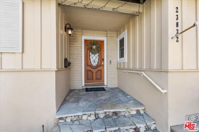 23032 Mobile Street, West Hills (los Angeles), CA 91307