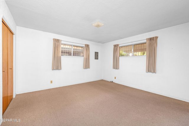 4405 Cumberland Avenue, El Paso, TX 79903