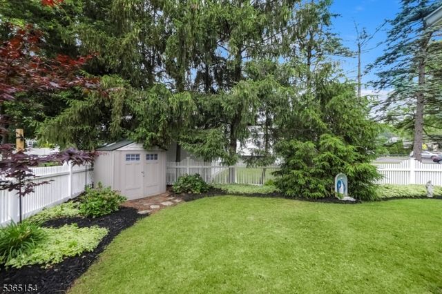 425 Broadway, Pompton Lakes Boro, NJ 07442