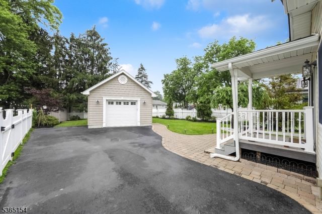 425 Broadway, Pompton Lakes Boro, NJ 07442