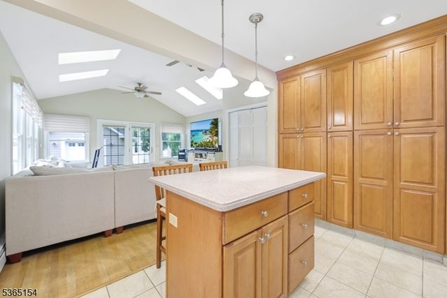 425 Broadway, Pompton Lakes Boro, NJ 07442