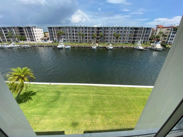 125 Shore Court 304b, North Palm Beach, FL 33408