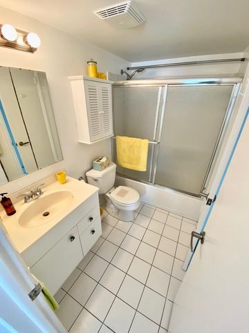 125 Shore Court 304b, North Palm Beach, FL 33408